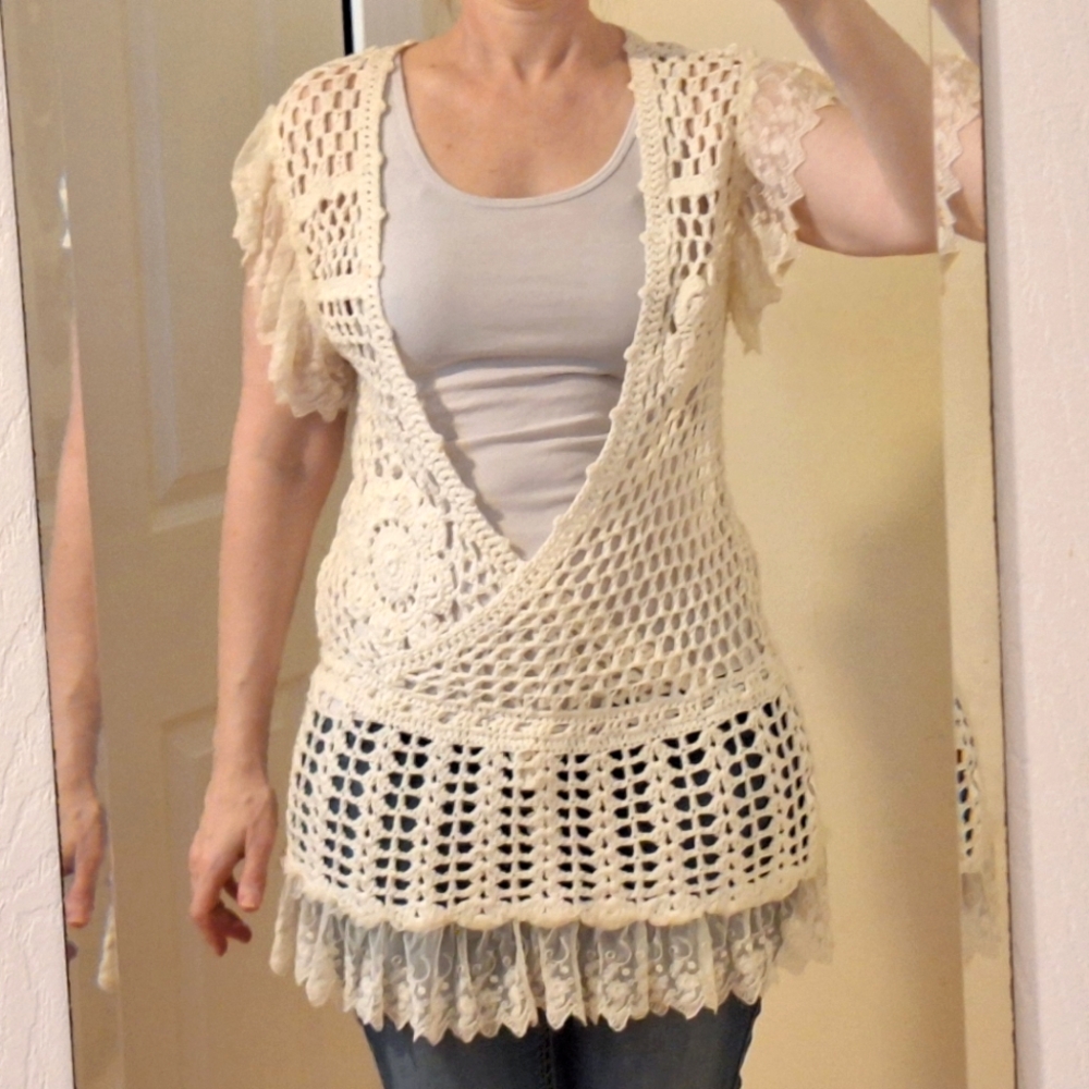 STYLE | Cream Sweater Top